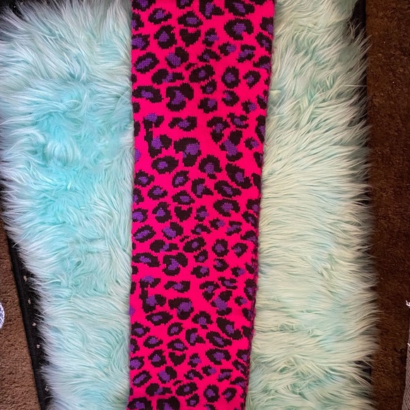 Aeropostale Pink and Purple Leopard Scarf - Picture 3 of 4